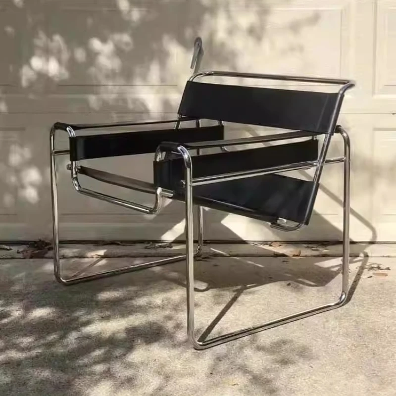 

Bauhaus Vassili Chair Medium Antique Stainless Steel Tube Saddle Leather