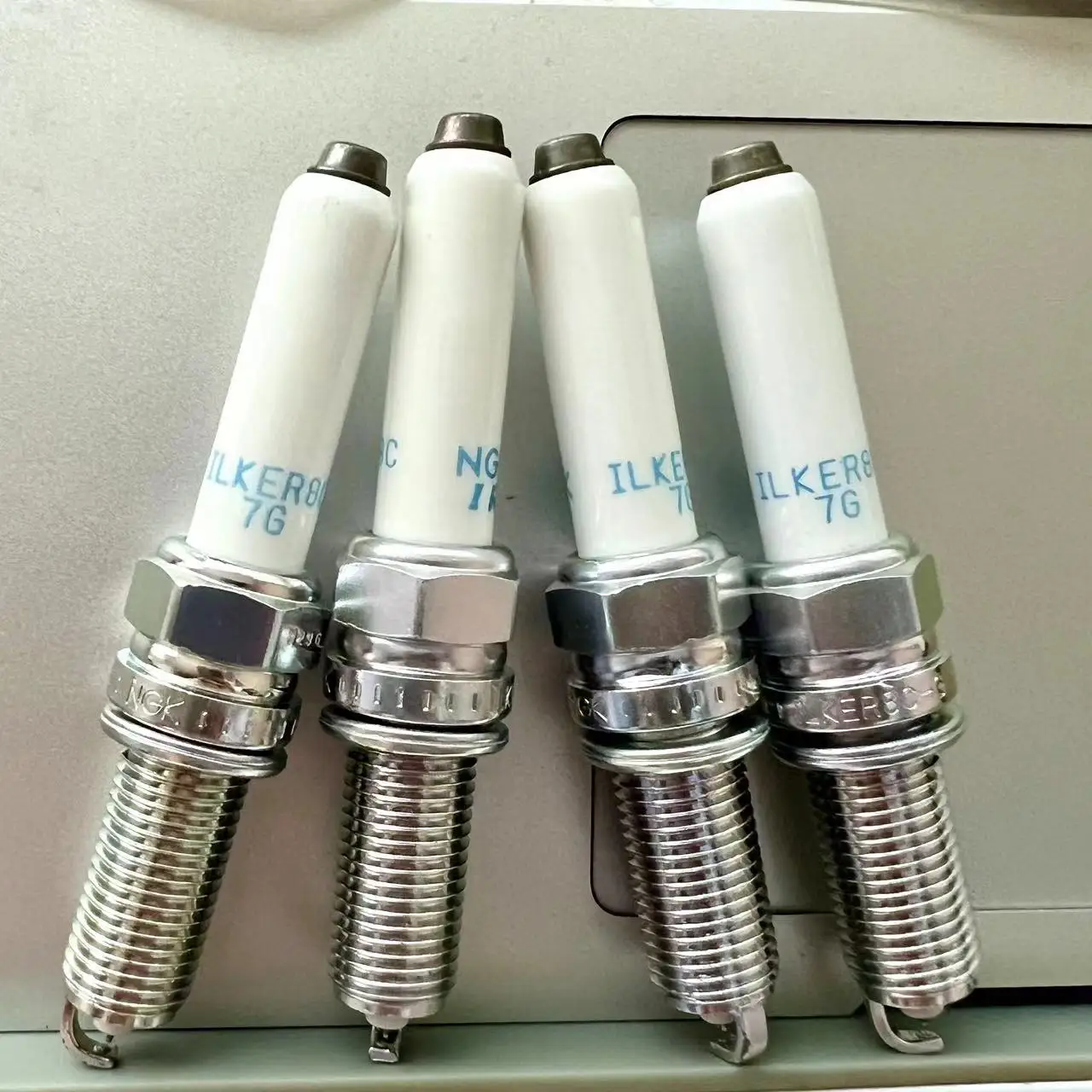 4PCS Original Spark Plug For HAVAL F7X H6 H7 H9 TANK 300 2.0 Great Wall Wingle 7 POER CHANGAN EADO 1.5T 3707100WEC05 ILKER8C7G