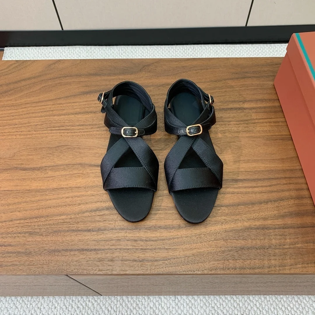 2026 High Quality Summer women shoes crisscross strap flat sandals adjustable buckle casual footwear ch25022806