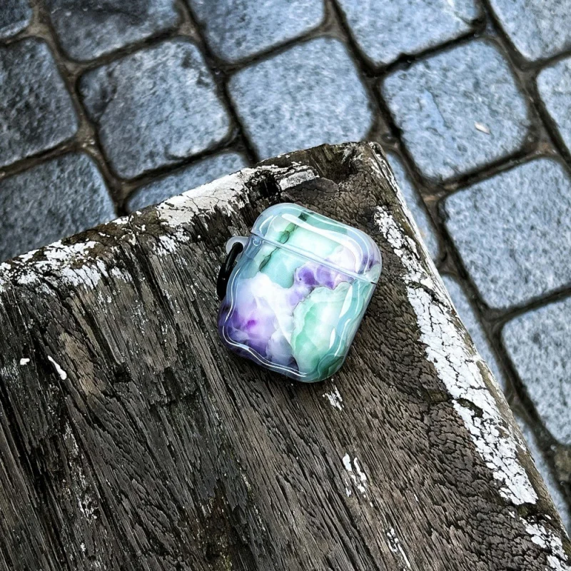 グリーンパープルマーブルパターン Apple ヘッドフォンカバー Appleairpods3/4に適していますパーソナライズされた落下防止PRO2/pro3