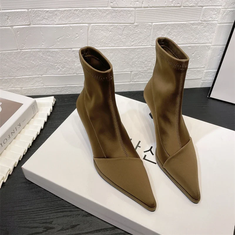 2023 Jesienna moda Botki damskie Wysokie obcasy Nowe szpiczaste elastyczne buty damskie Szpilki Krótkie buty damskie Botas Mujer