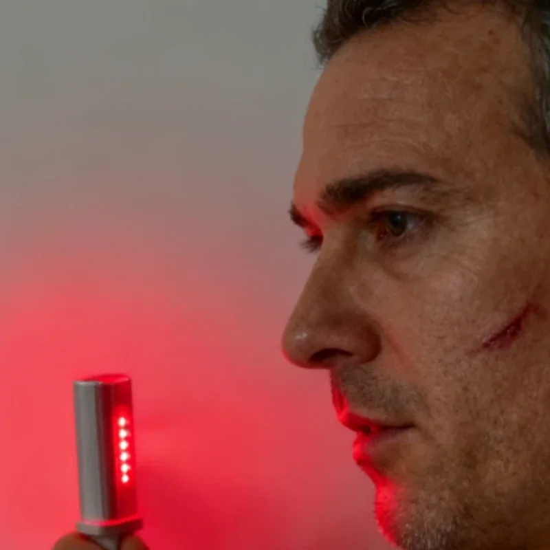 Advanced Red Light Therapy Device with Infrared Technology for Effective Cold Sore & Canker Sore Relief