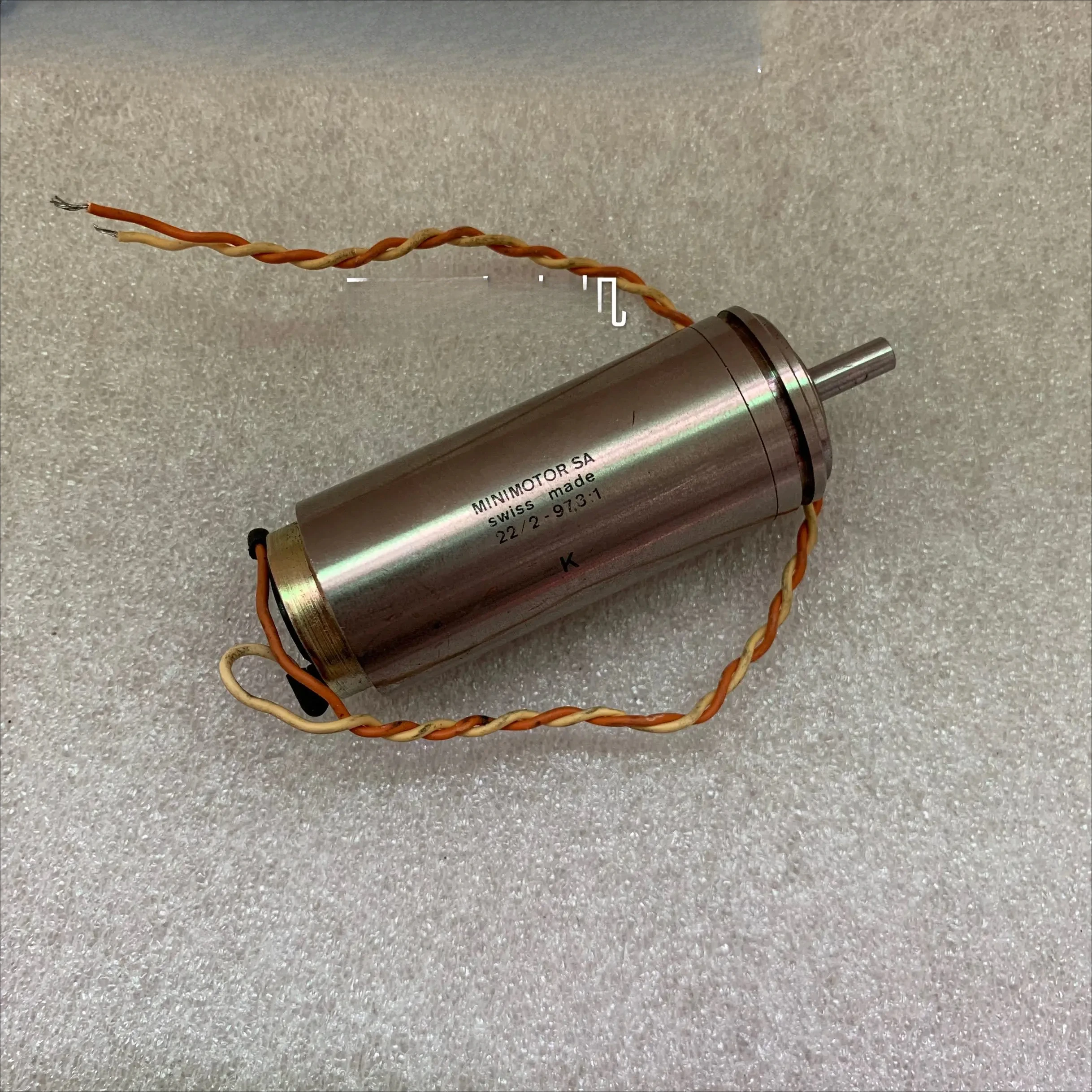 

Imported from Germany, Faulhaber hollow cup DC reducer motor 222SF012S 22/2 97.3:1 12V