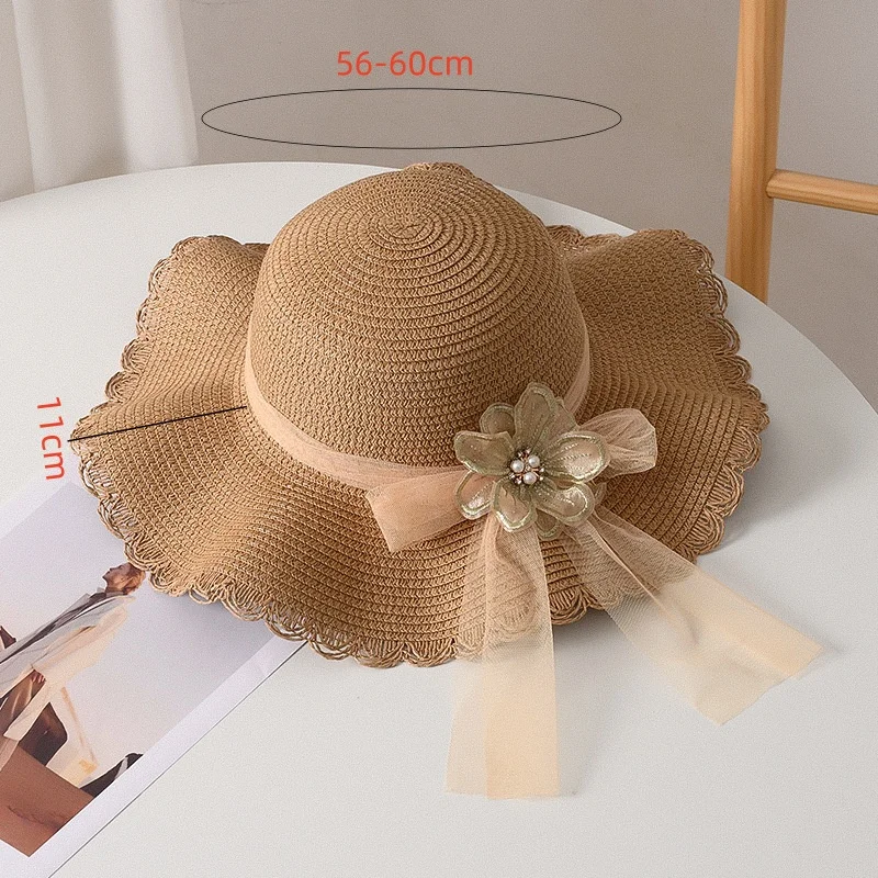 Women's Summer Straw Sun Hat, with Fresh Mesh Floral Decoration, Large Brim, Foldable and Portable Sun Protection Hat, Suitable for Daily Wear on Vacation, Holiday Gift