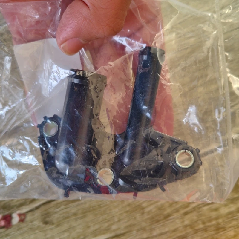 

For Subaru Forester LEGACY OUTBACK XV Genuine Cylinder Block Oil Gas Separation Valve Water Pipe Joint