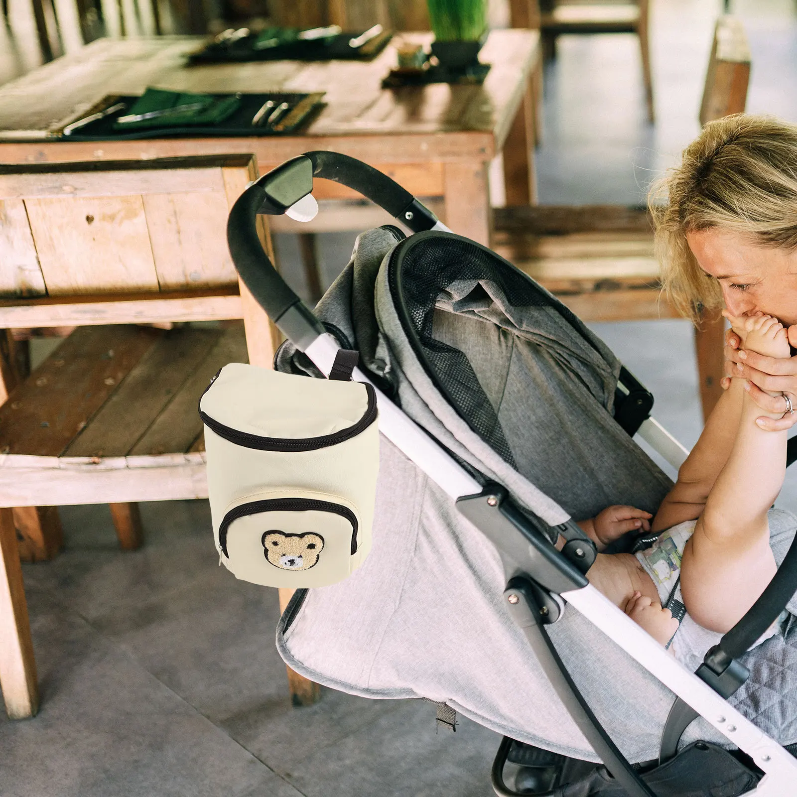 

Универсальная подвесная сумка для детской коляски, легкий органайзер большой емкости, легко прикрепляется для хранения предметов первой необходимости для детей