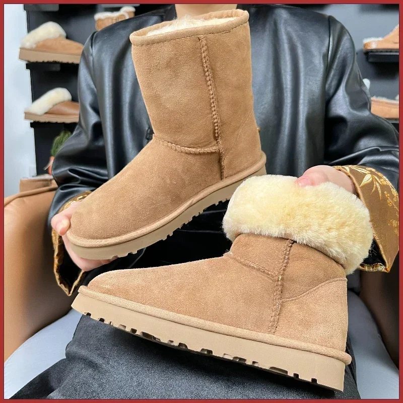 High quality sheepskin and wool, high insulation, versatile chestnut color, women's boots with integrated fur and snow boots,