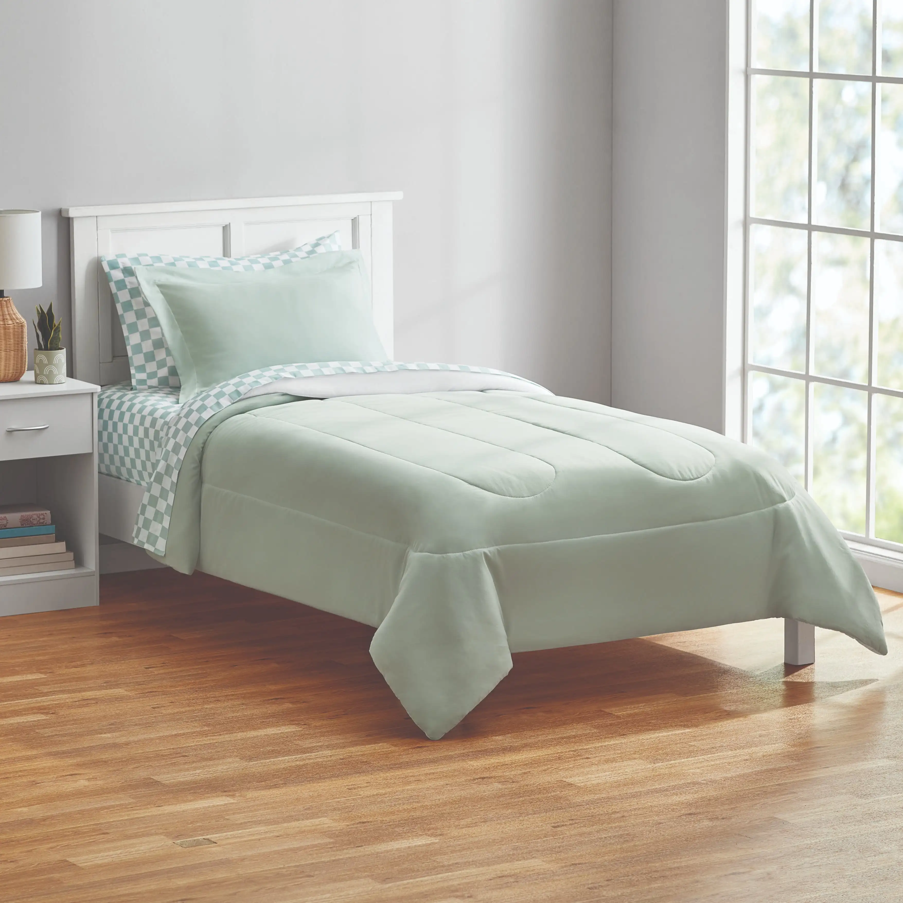 

5 Piece Reversible Bed in a Bag Comforter Set with Sheets, Sage, Twin-XL