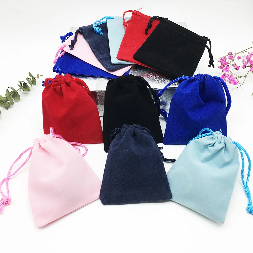 10pcs / Lot Velvet Black  Red 3 Sizes Jewelry Gift Bags Christmas Brace Strap Pouches Wholesale10*12cm 7*9cm 5*7cm Blue Pink