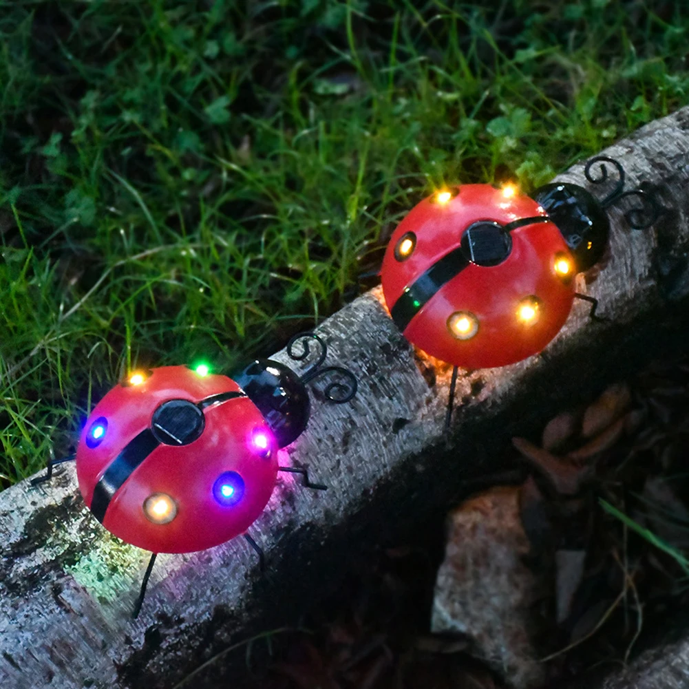 

2Pcs Metal Ladybug Fence Hanger Waterproof Ladybug Ornament Outdoor Hanging Beetle Solar Light Front Porch Backyard Decoration