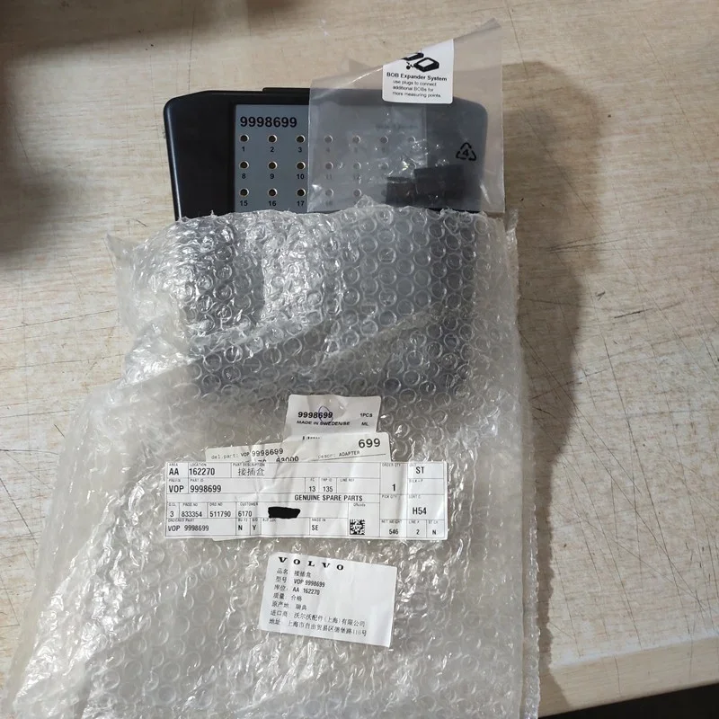 ForVolvo Truck Spare Parts Original  Adapter 9998699 Volvo Penta 9998699 62 Pin Breakout Box