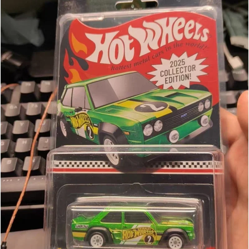 In Stock 1/64 New Hot Wheels 2025 Collector Edition Red Line Car Model Porsche 911 Gt3 Collectible Desk Ornaments Boy Toys view 2