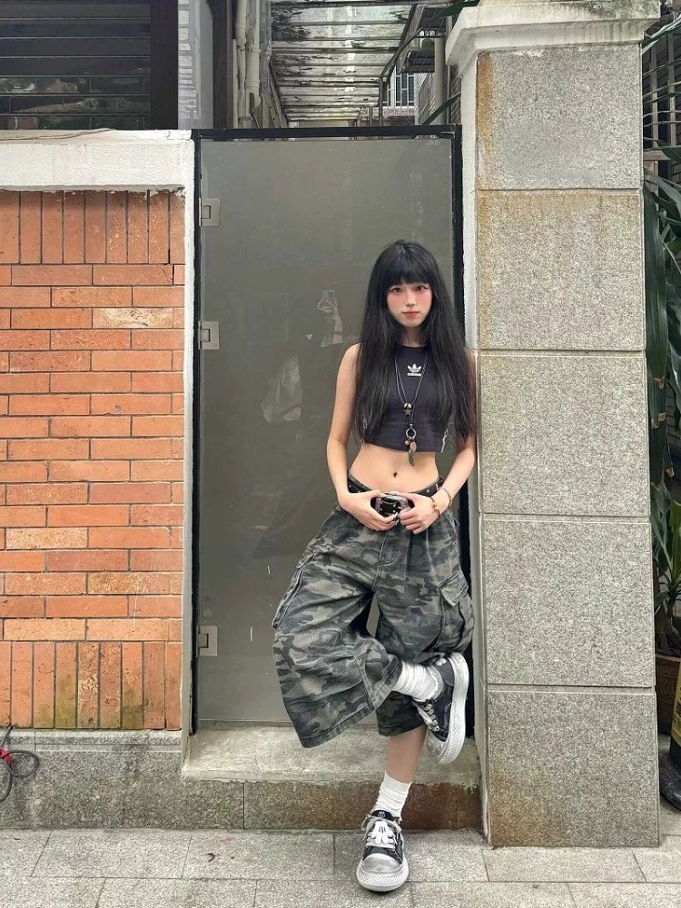 New 2025 Camouflage Jeans Womon High Street Loose Straight Leg Casual Seven-minute Denim Pants Woman