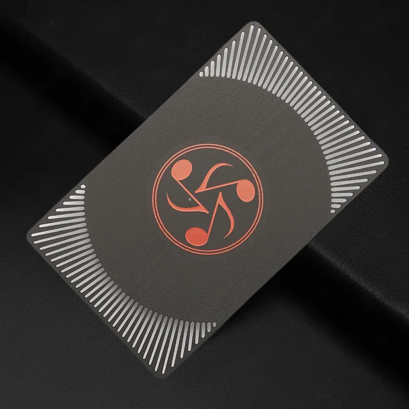 

Элегантная серая металлическая карта с тиснением логотипа RS, фирменная металлическая карта на заказ