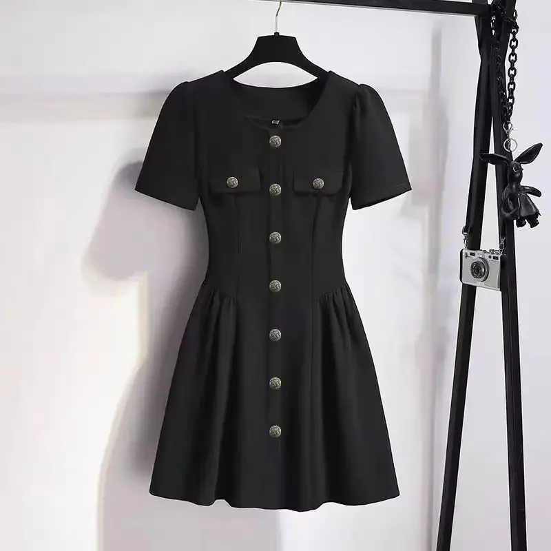 Black dress female 2024 summer dress new plus size slim fashion temperament elegant casual Hepburn wind little black dress.