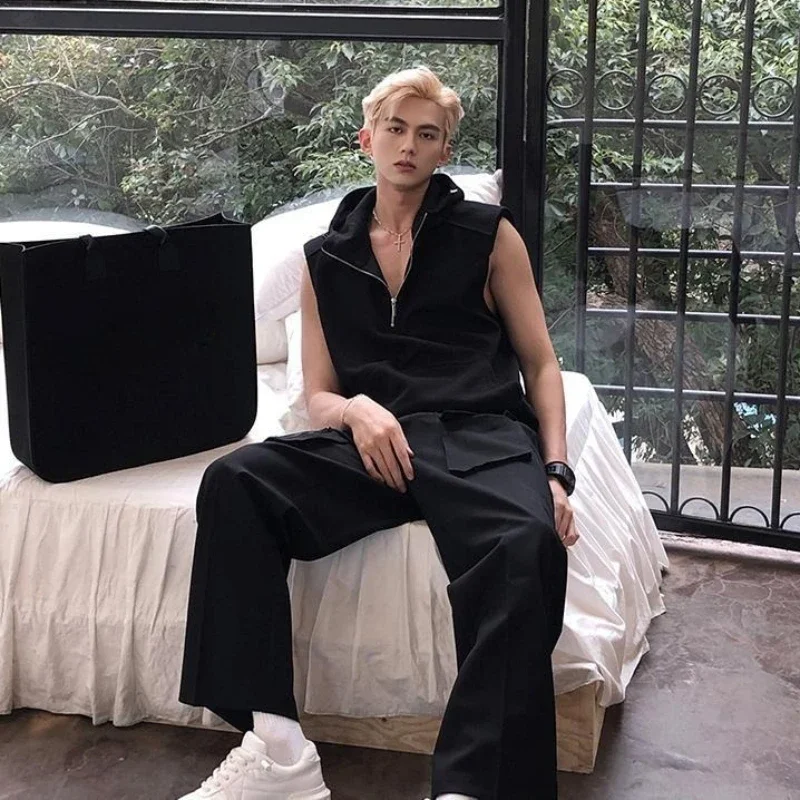 تي شيرت رجالي بقلنسوة XXL Streetwear بدون أكمام تي شيرت صيفي كاجوال خفيف الوزن بسحاب