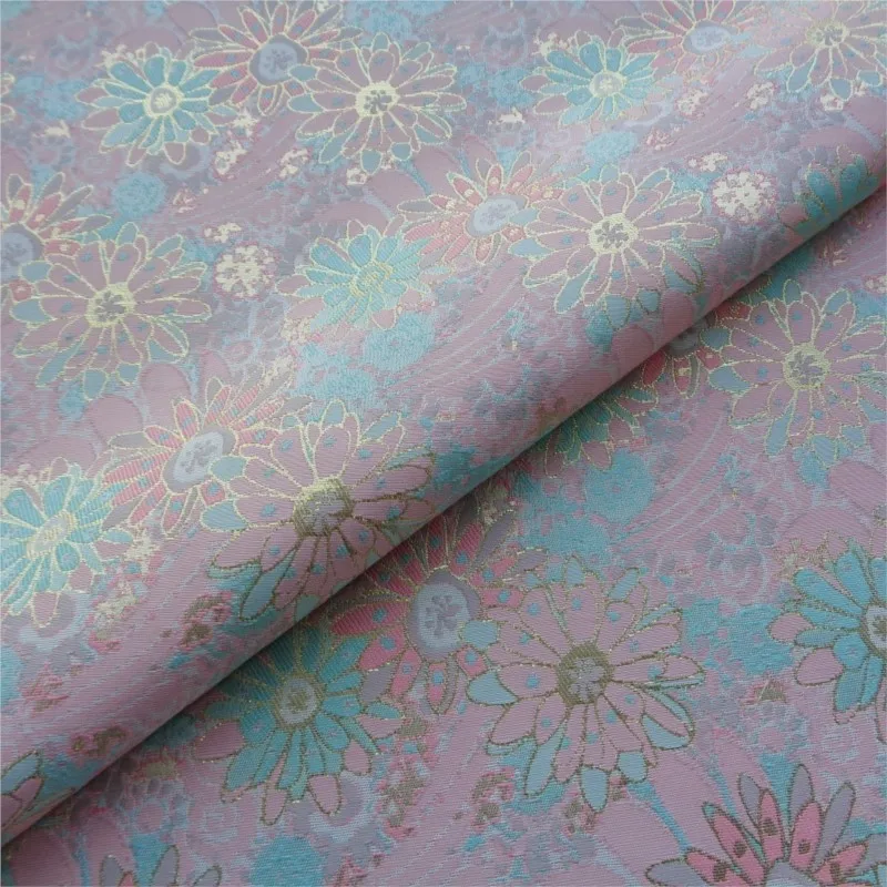 

Chinese-style yarn-dyed jacquard clothing fabric with three sunflowers on the golden woven continuous dress