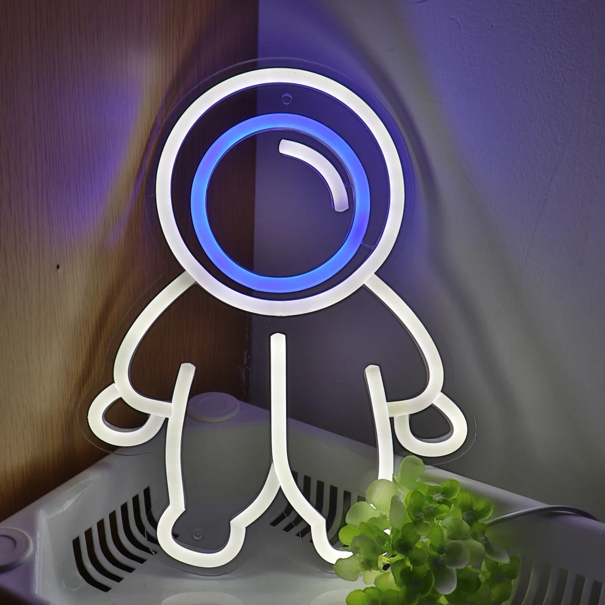 1PC Cosmonaut Space Man Astronauts LED Wall Neon Art Sign Light For Party Room Pub Club Gallery Studio Decoration 8.31''*10.79''