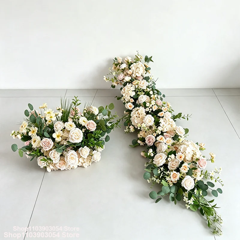 Champagnerrosa-grüne Kunstblumenanordnung, luxuriöser Hochzeitstischläufer, Rosenblumenreihe, Hochzeitshintergrund, Partydekoration – Detail 1