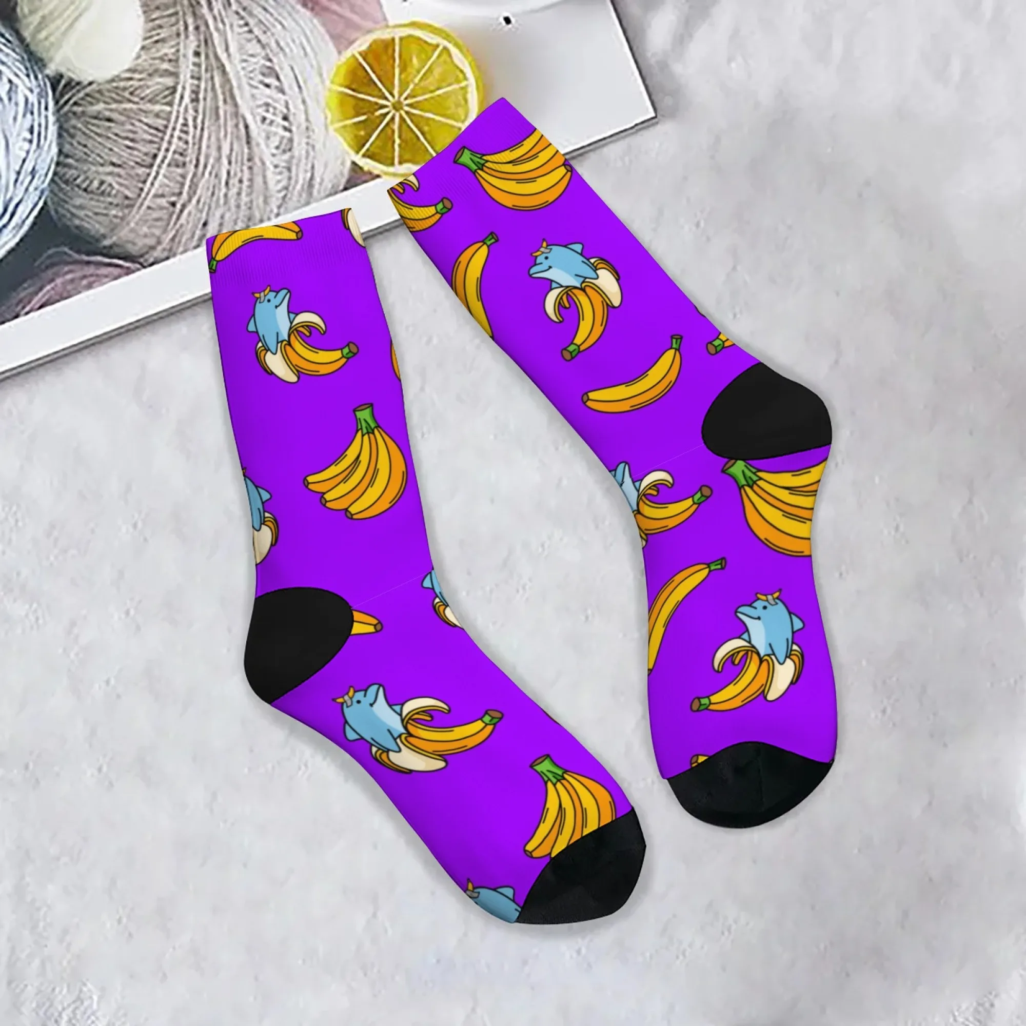 Harajuku Retro Cartoon Fun Banana Dolphin Print Herrensocken Bequeme, atmungsaktive, rutschfeste Freizeitsocken Neuartiges Partygeschenk
