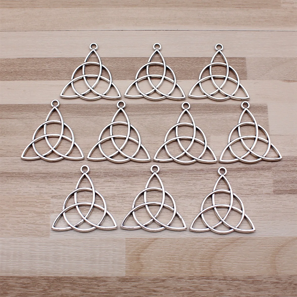 IFOCUS 10pcs/Lot Triquetra Symbol Charms For DIY Jewelry Making Zinc Alloy 29x30mm/1.14x1.18inch