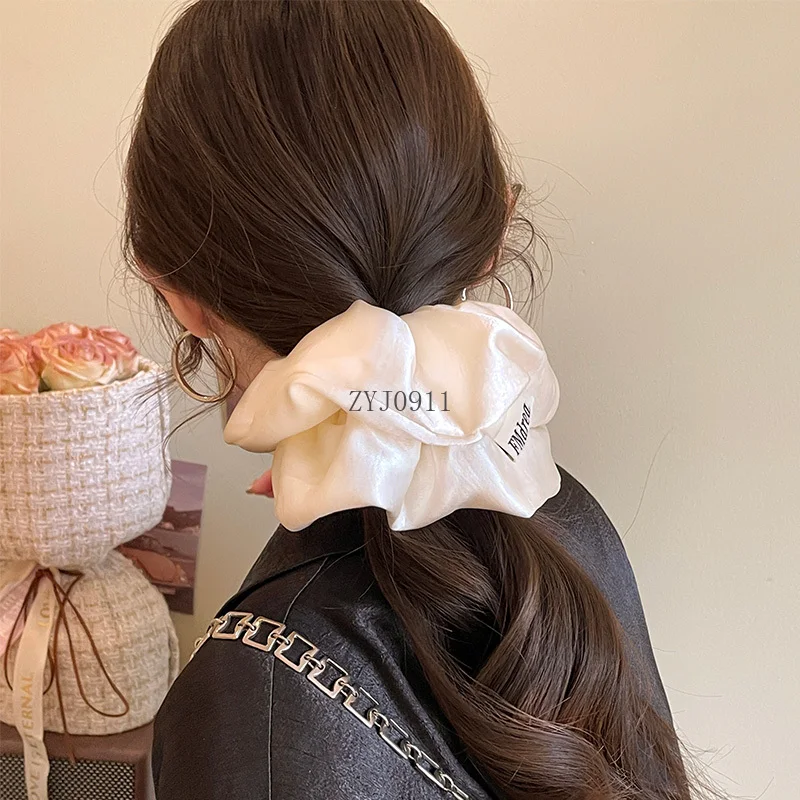 ยางรัดผมลําไส้ใหญ่ผ้าซาตินเคลือบเงา เชือกผมโอเวอร์ไซส์ ผมหางม้าต่ํา ยางรัดผม เชือกมัดผมเกาหลี