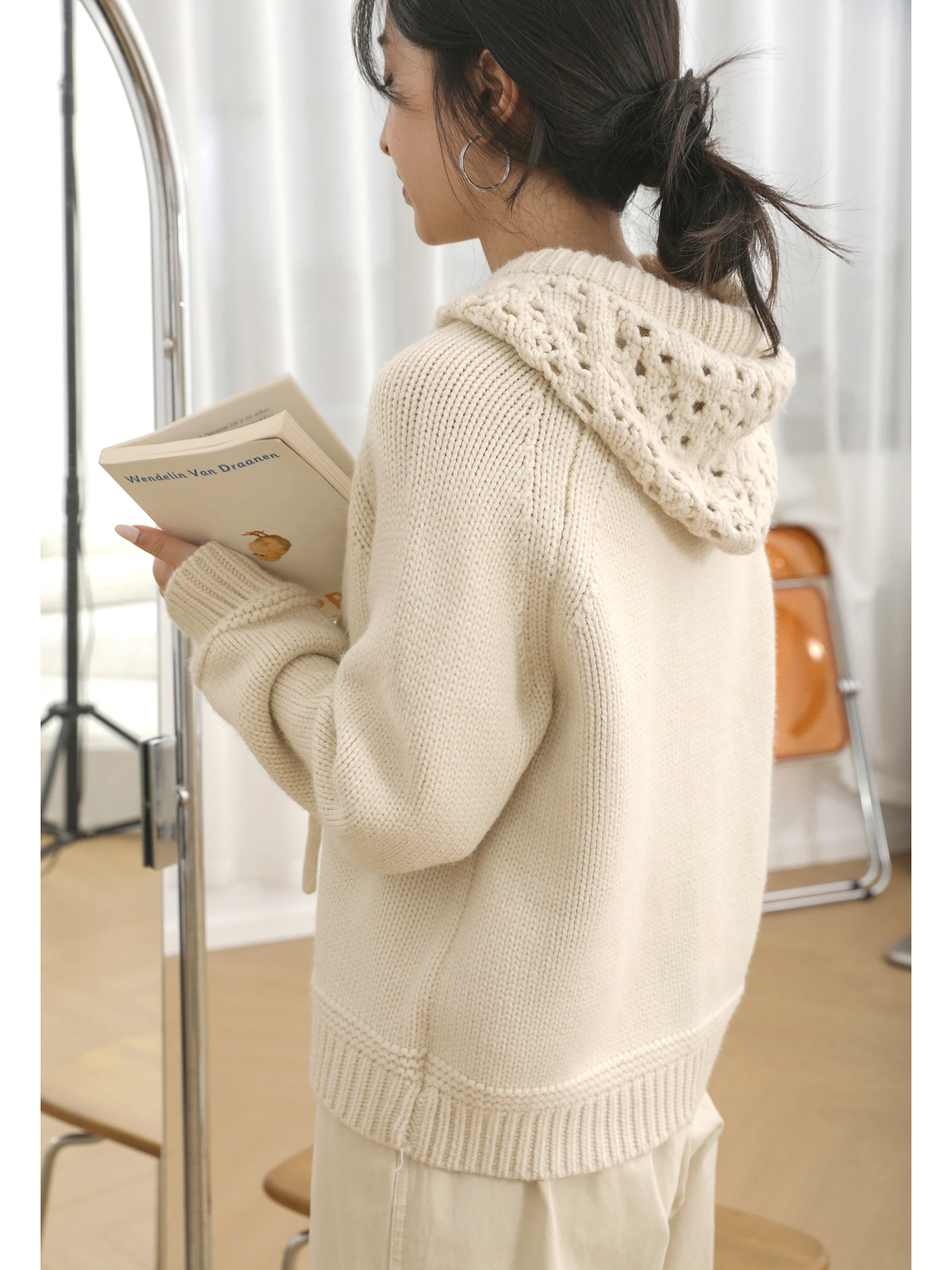 

Новое осенне-зимнее пальто Sanmu Social из шерстяной смеси с ажурной вязкой, повседневный кардиган с капюшоном, утепленный трикотаж для женщин