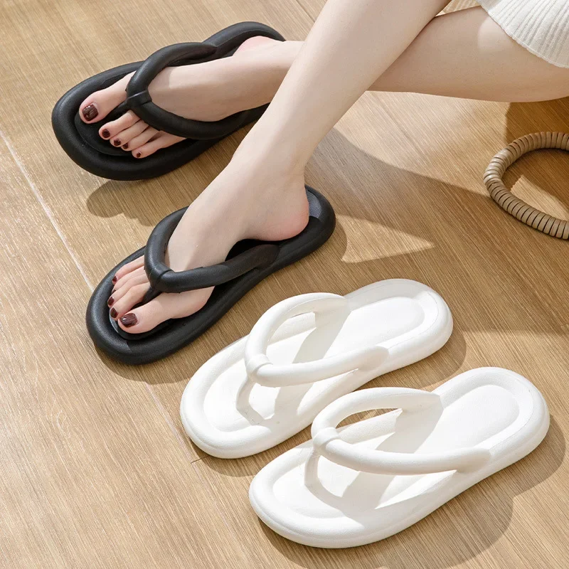 Zapatos sandal wanita, musim panas warna permen sandal datar dasar lembut lucu untuk wanita klip jari anti-selip sandal nyaman