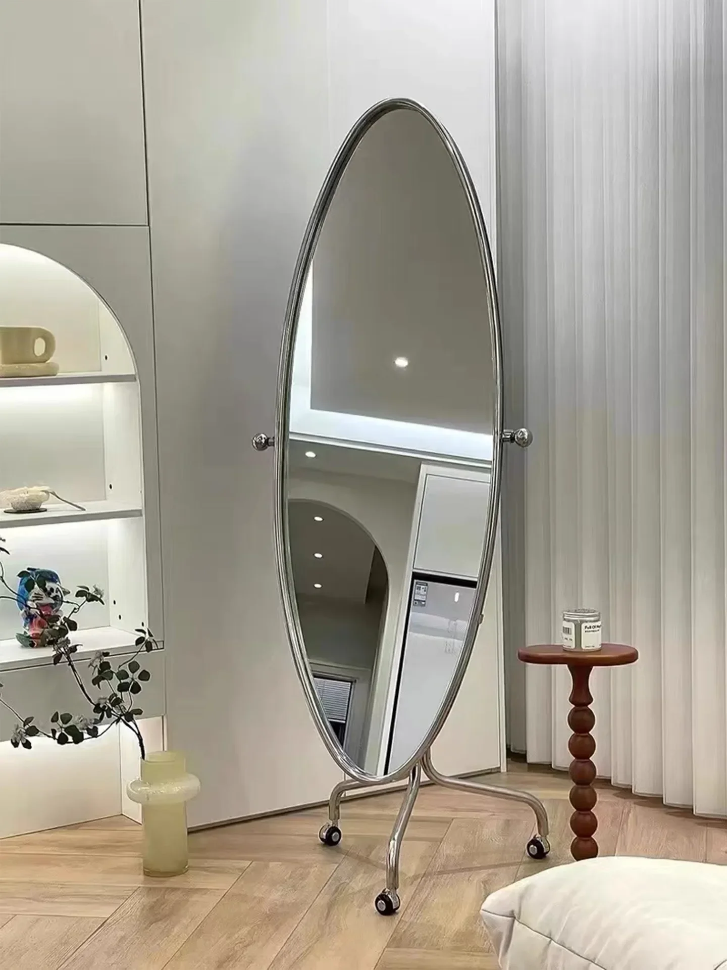 Home surfboard mirrors, full-length dressing ， wheeled stainless steel floor , INS fitting , remov