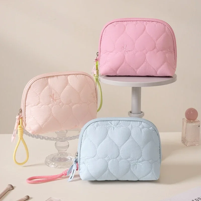 Heart Quilted Nylon Cosmetic Bag Cute Shell Shape Makeup Pouch With Wrist Strap Portable Travel Toiletry Storage Bag For Girls