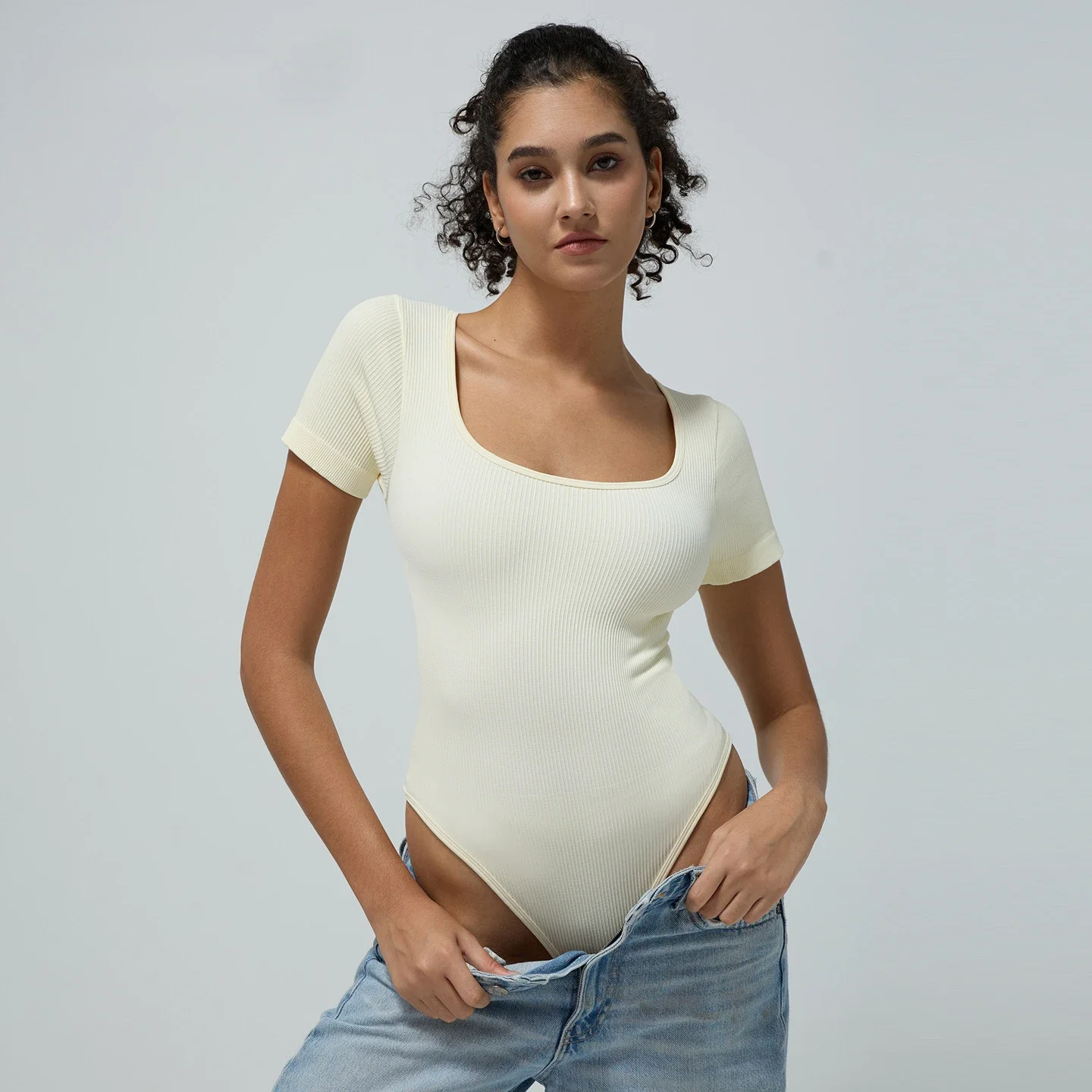 

2024 Yoga Clothing Summer Seamless one-piece yoga suit chest-padded casual sports onesie threaded waist elastic shapewear