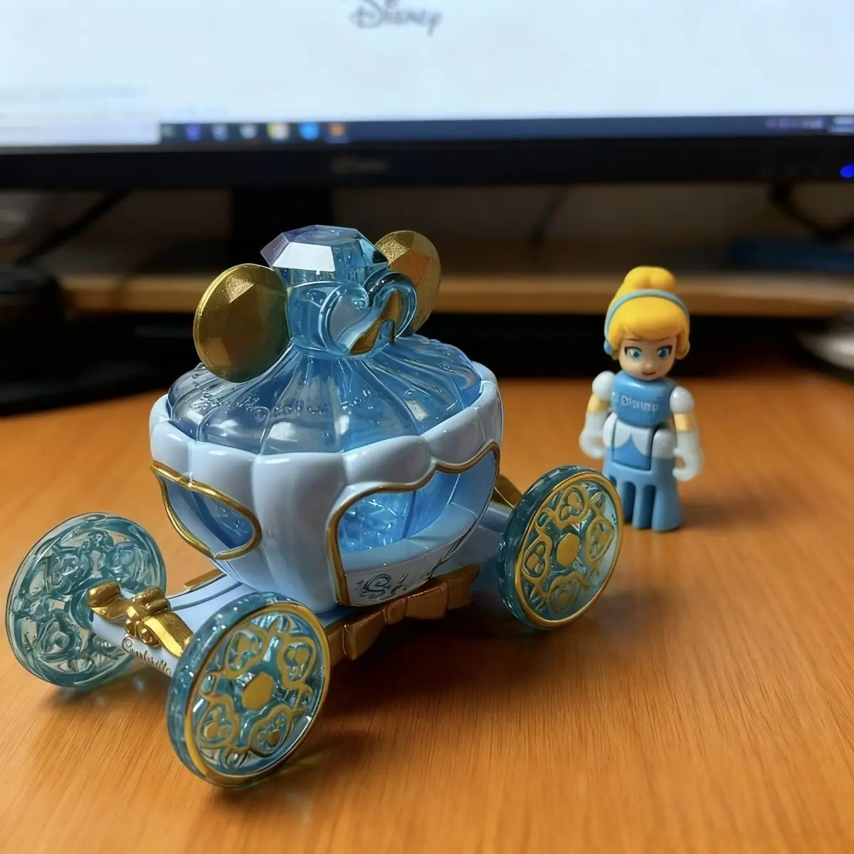 

Коллекционная модель автомобиля Takara Tomy Dream Tomica No.179 Disney Motors Jewelry Way Potiron Cinderella из литого сплава, подарок