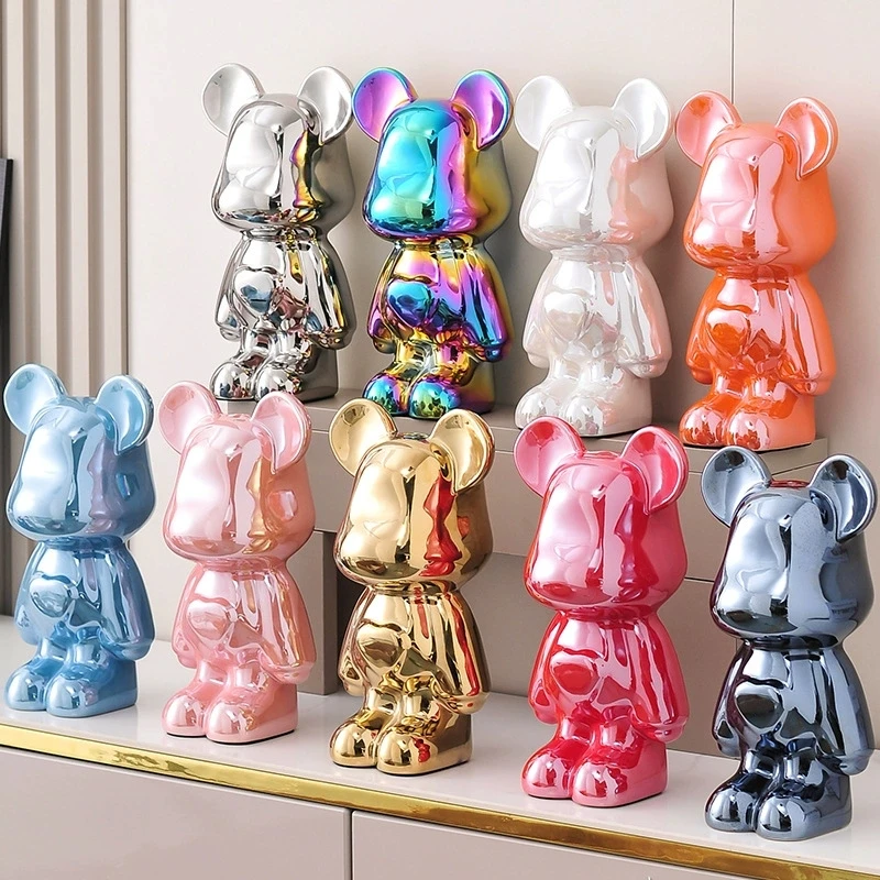 A 18-centimeter ceramic cute heart-shaped teddy bear figurine, with a cartoon design, is an elegant decoration item suitable for