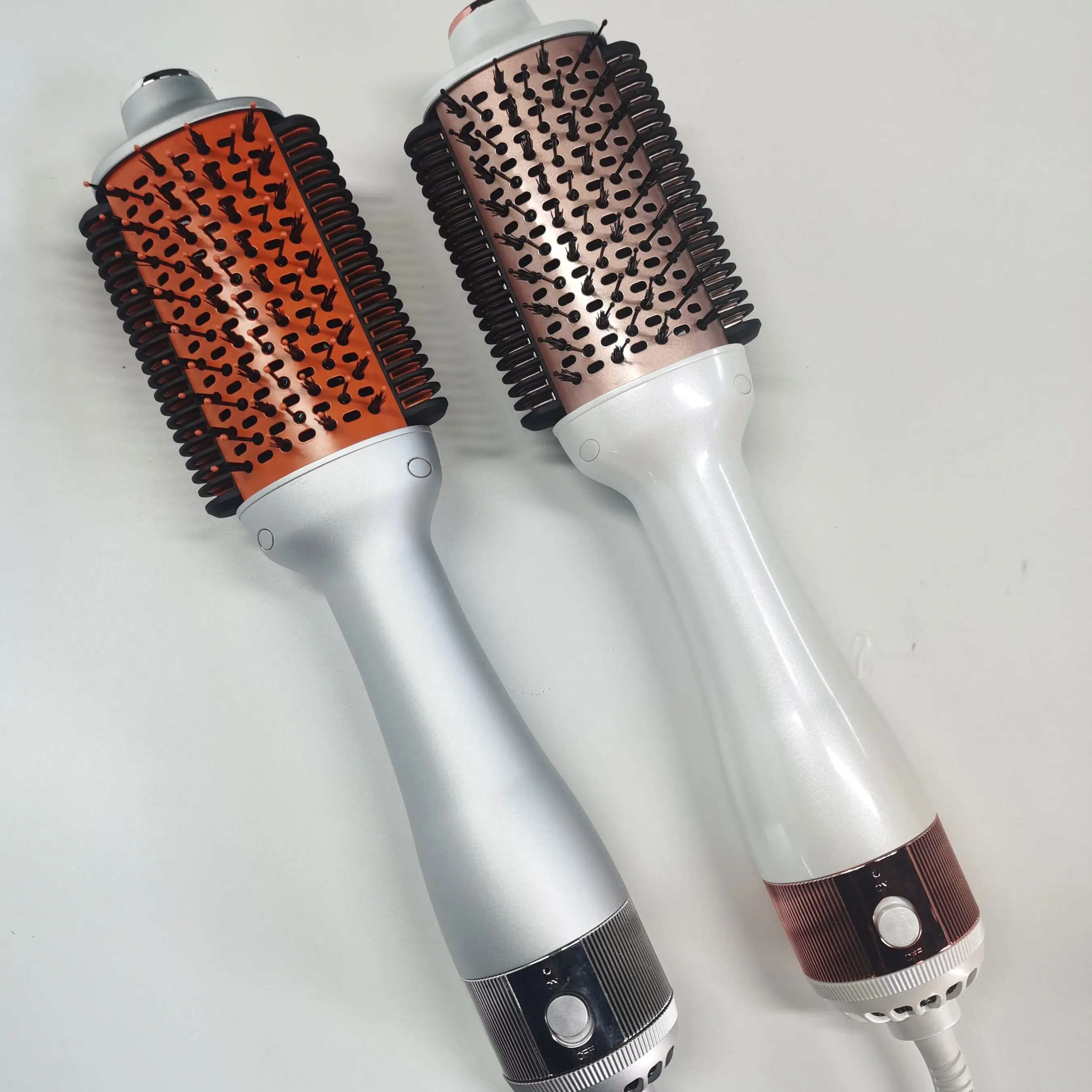 

Новый продукт One Step 2 в 1, выпрямитель для волос, фен, стайлер горячего воздуха, гладкая щетка для сушки феном с нагревательным гребнем PTC для салона