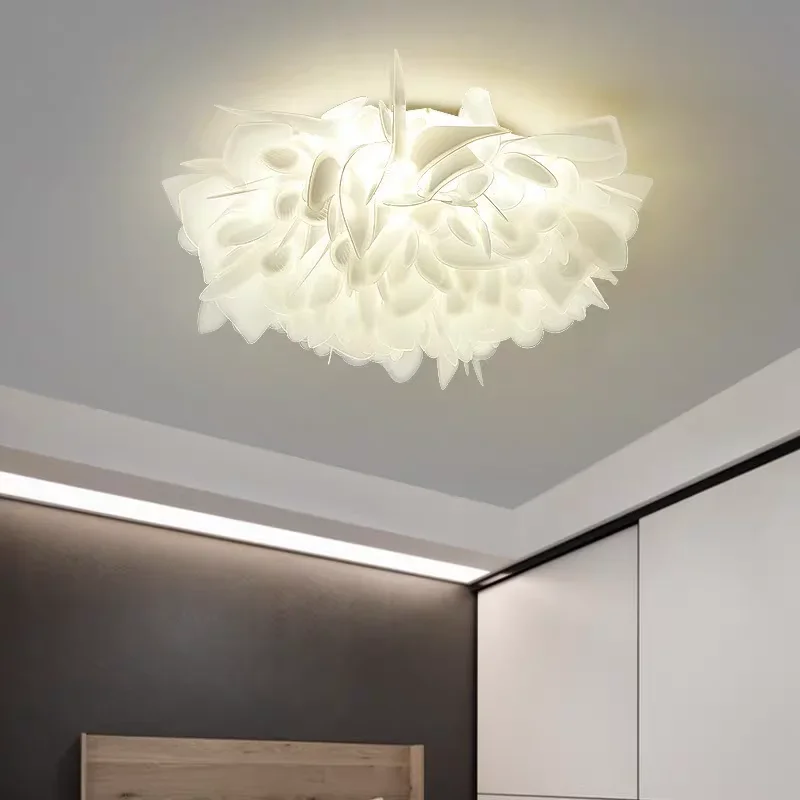 

New Feather Bedroom Ceiling Lights Simple Petal Cream Style for Living Dining Room Bedroom Full Spectrum Pendant Lamp Room Decor