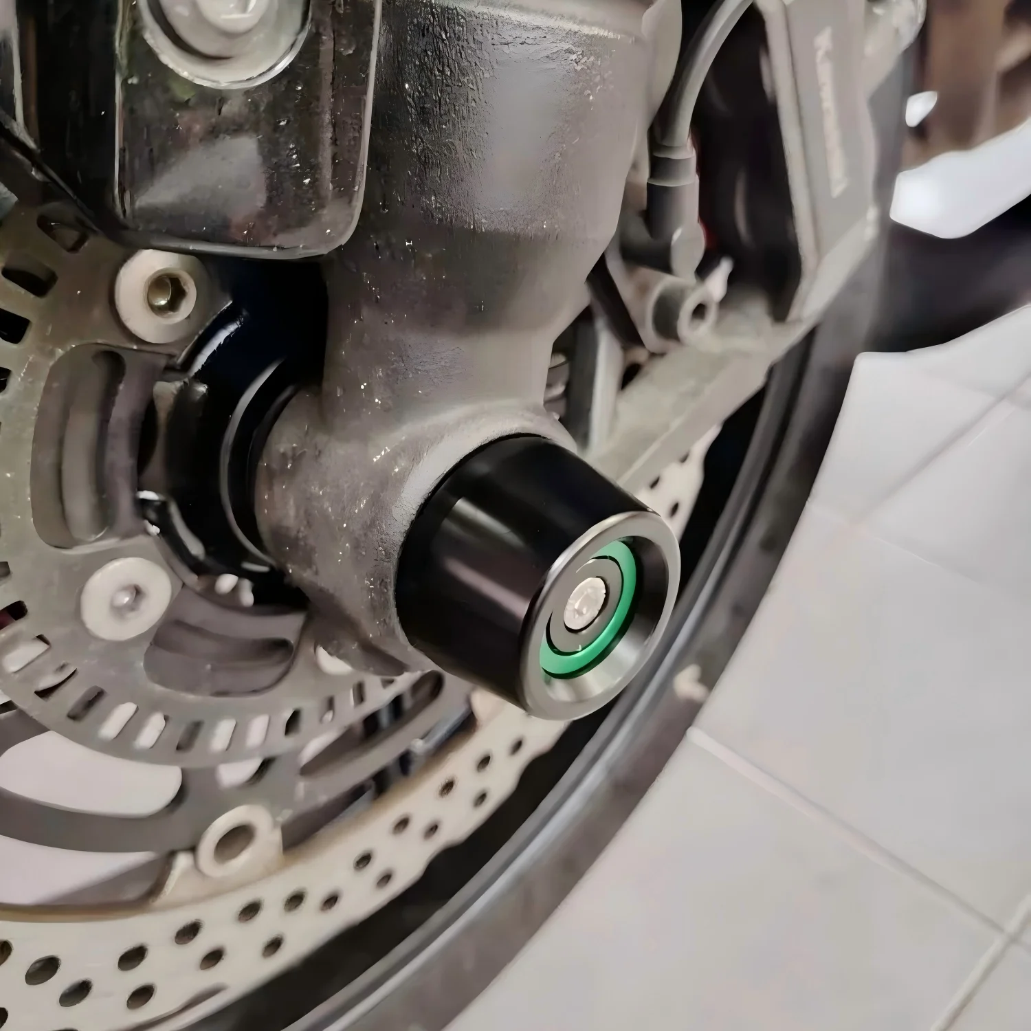 Motorcycle Front Fork Axle Sliders Crash Protection for BMW S1000RR S1000XR S1000R M1000RR M1000R F900R F900XR F800R F800GS