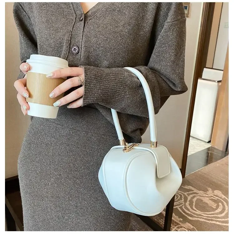 2024 Personalized Unique Design Phone Women\'s bag Small Ball Wallet Trendy Small Square Bag High Quality Shoulder Underarm Bag