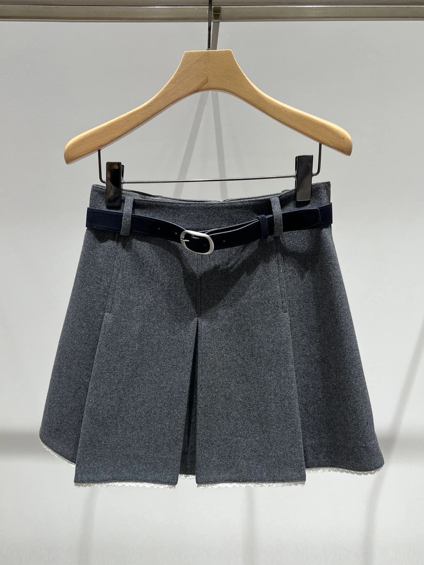 

Юбка трапециевидной формы с высокой талией в глаз, шерстяная кружевная повседневная женская юбка для похудения, весенне-осенний сезон, дизайн Faion