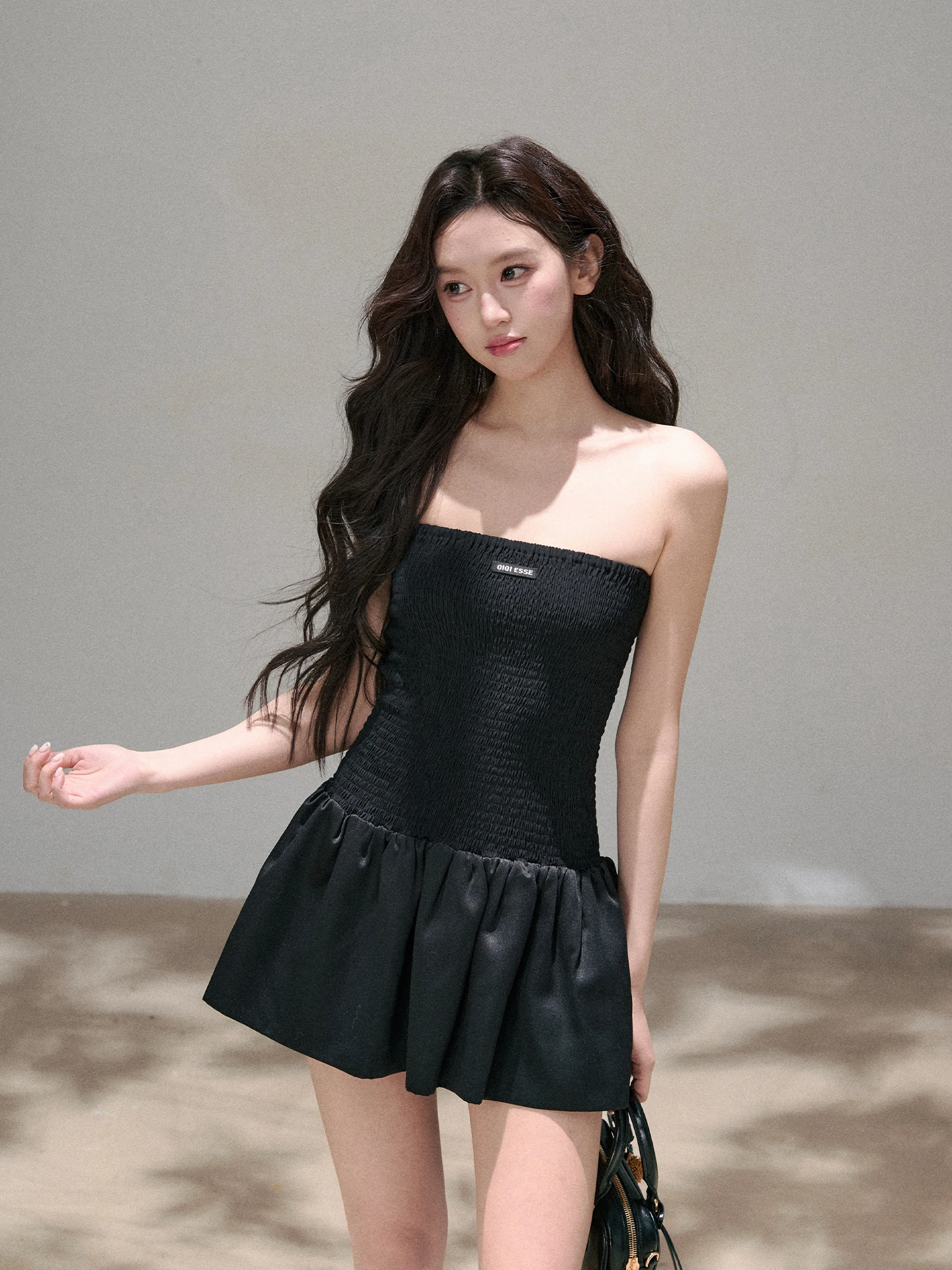 

OIOI ESSE Spring Anti-Aging Strapless Short Skirt Women's Waist-Cinching Slimming Flower Bud Dress Little Black Dress