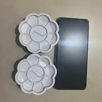30-Pack Mini Flower-Shaped Plastic Palette Set, Ideal for Watercolor, Acrylic & Gouache Mixing - Art Supplies 5