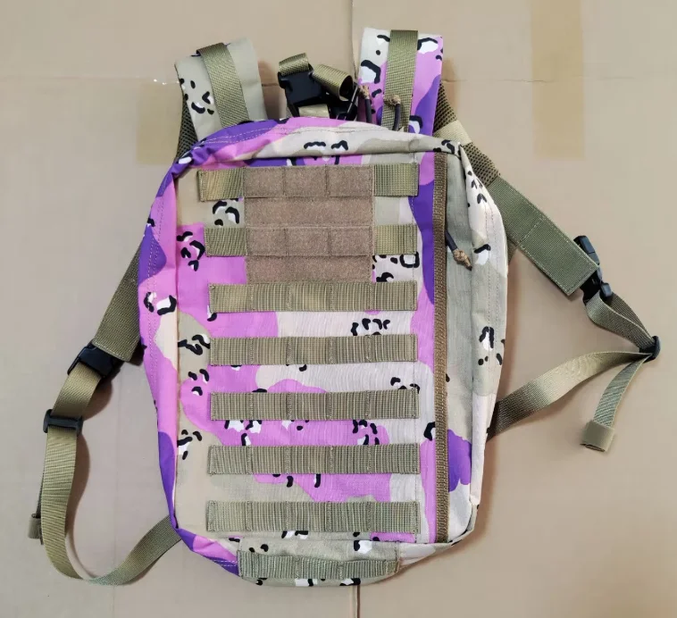 mochila-de-camuflaje-con-chips-de-chocolate-morados-de-arabia-saudita-para-hombre-para-actividades-al-aire-libre