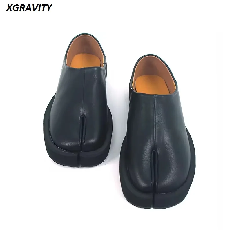 New Lady Unisex Thick Sole Men's Split Toe Shoes Women Tabi Shoes Casual Genuine Leather Footwear Lady Shoes Men's Leisure Shoe