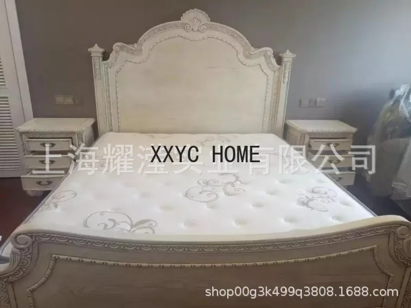 Cama de caixa antiga retrô europeia de madeira maciça