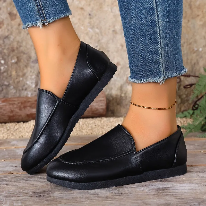 2025 Fashion Style Women Lightweight and Comfortable Soft Leather Low Heel Round Toe Comfort Retro Casual Single Shoes
