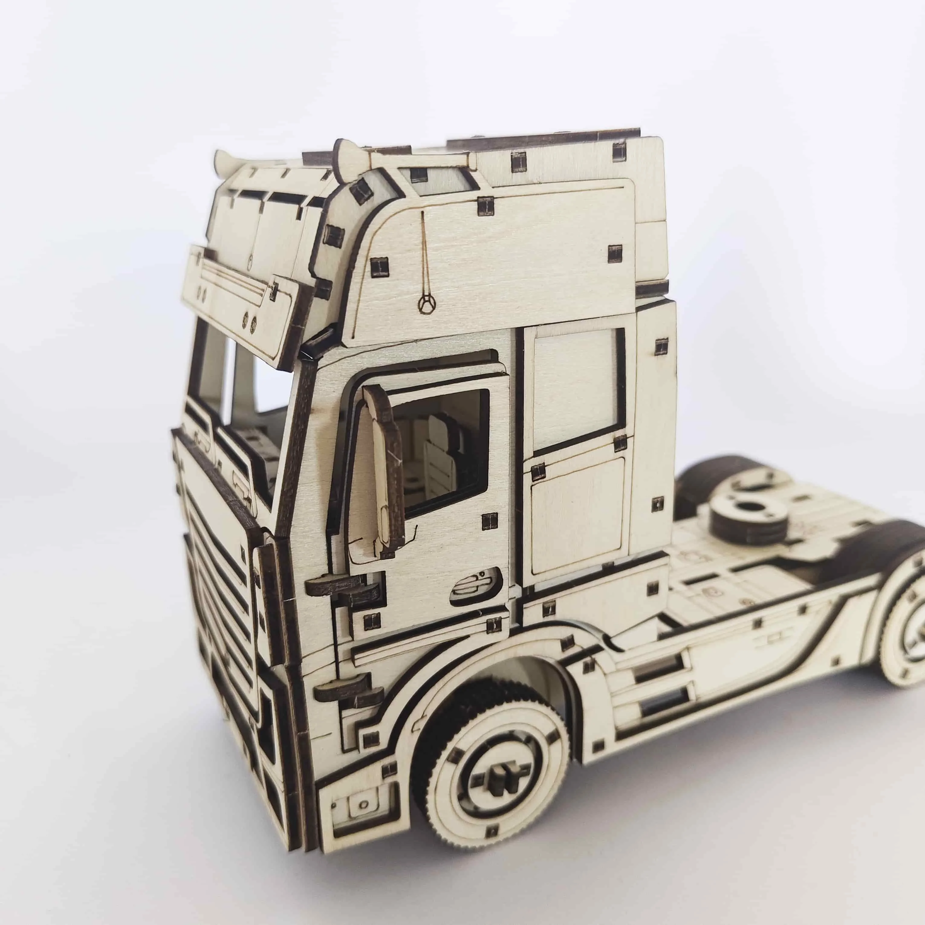 European Truck DIY 3D Wooden Puzzle, Toy Model Construction Kit, Educational Toy Car Series, Creative Gift