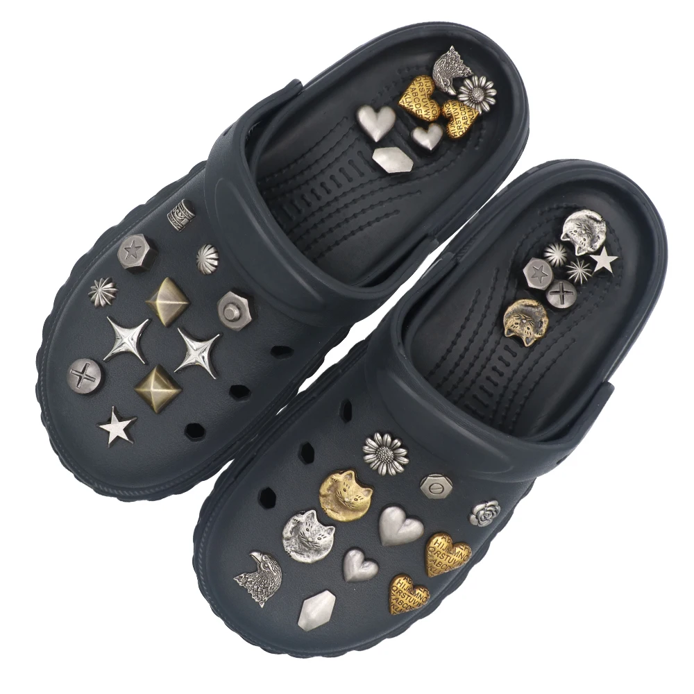 Shoe Decorations DIY Lucky Cat A Golden Heart with Letters Star Sunflower Bolt Enfant Detachable Vintage Clogs  Accessories Gift