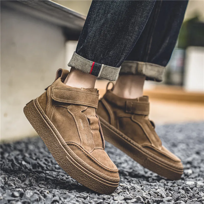 Sneakers Men High Top Casual Shoes Leather Vulcanized Fashion Outdoor Sports Skateboarding Shoes Chaussure Homme