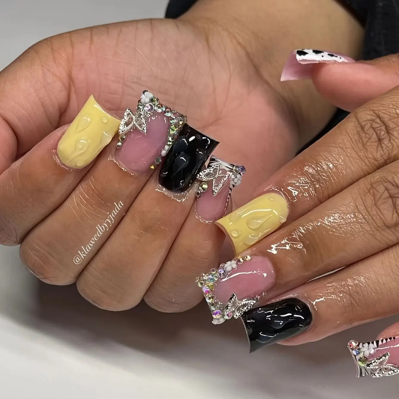 24 Uds. De uñas postizas de pico de pato amarillo y negro, uñas postizas de estilo francés con raya de cebra dulce y fresca con diamante Flash Y2k Star Press On Nails