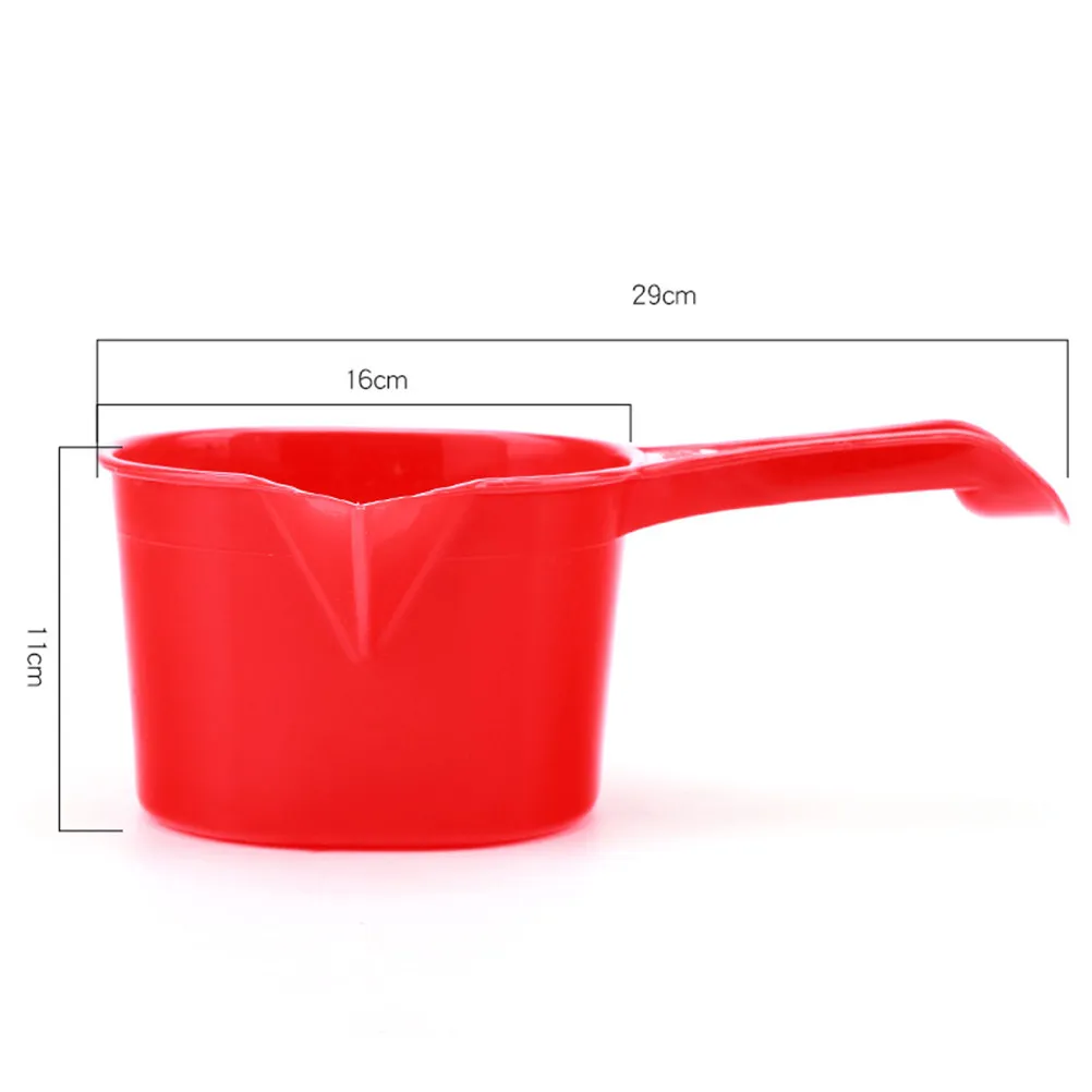 Thickened Plastic Handle Ceramic Slurry Ladle Red Long Handle Spout Design Water Scoop for Mould Grouting Bathing Shampooing