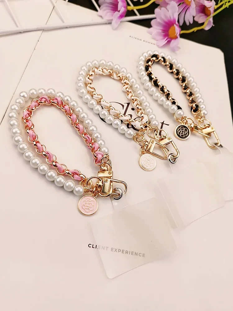 26cm Leather Pearl Camellia Mobile Phone Charm Bracelet Chain Anti-lost Universal Cell Phone Strap Rope Pendant Metal Key Chain